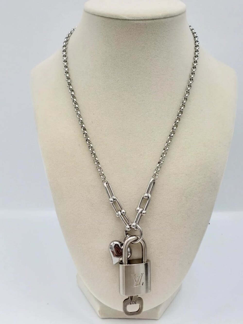 Authentic Louis Vuitton Vintage Silver Padlock Necklace✦Unbranded Silver Plated - Picture 5 of 13